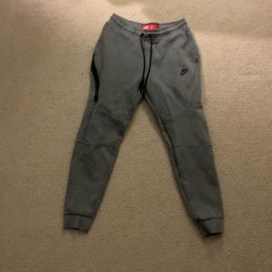 Adult small mens nike sweatpants.
